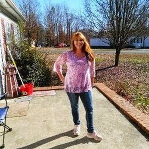 Meet your Posher, Melissa